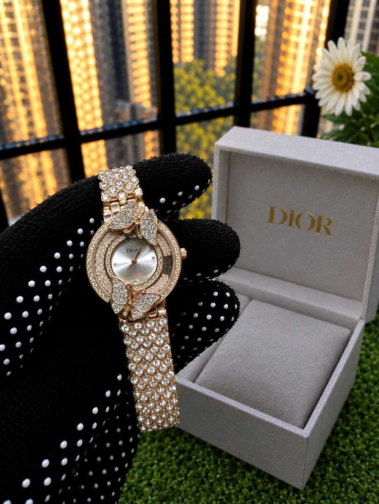 DIOR PREMIUM QUALITY DIAMOND STUDDED LADIES WATCH