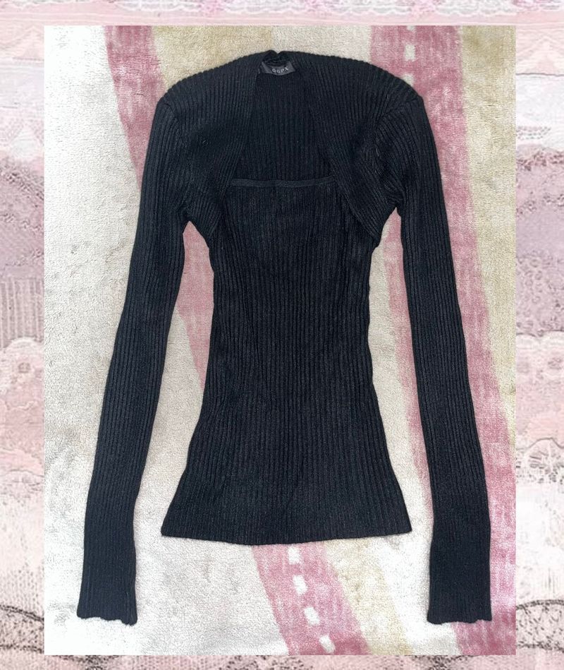 Ribbed fitted sweater 🖤