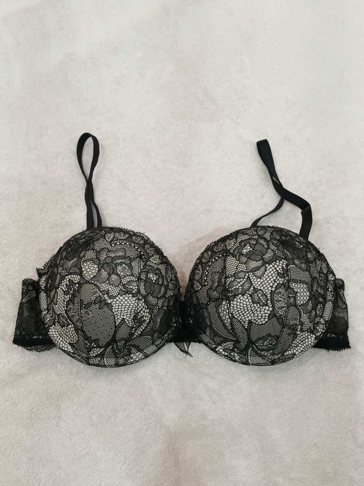 bombshell pushup bra 34B