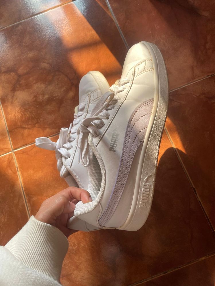 Puma Smash Sneakers