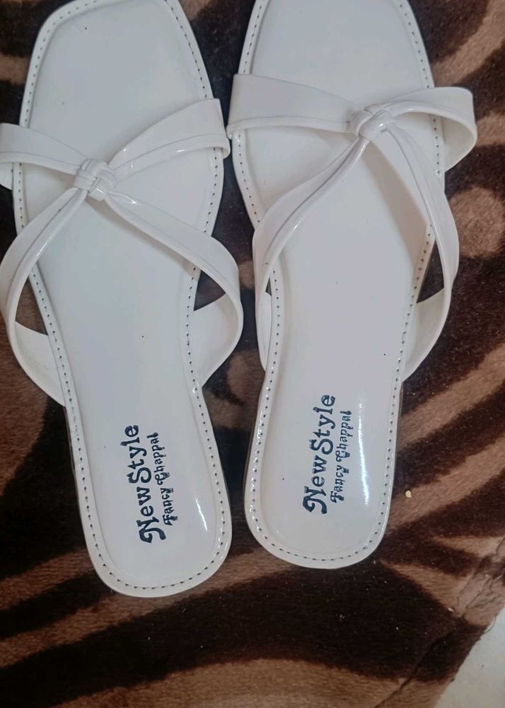 Stylish White Bow Sandals