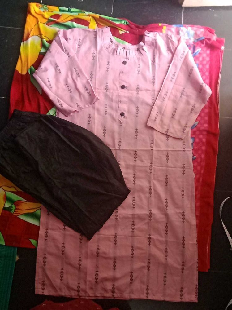 Pink Printed Kurta with Black Pants