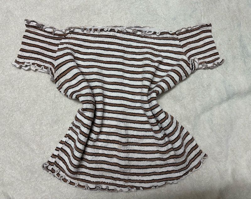 Off-Shoulder Striped Smocked Top