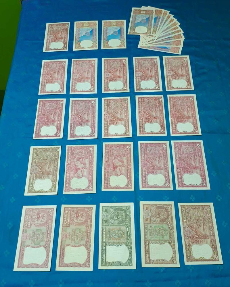 2 Rs Signature Set - 1 Note From Each Issue