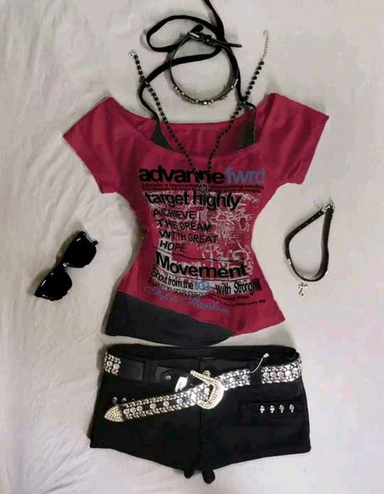 Off-Shoulder Graphic Print Hip Hop Top