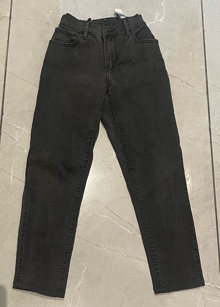 Dark Wash High-Rise Straight Leg Jeans