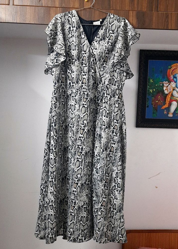 Black And Grey Dress.