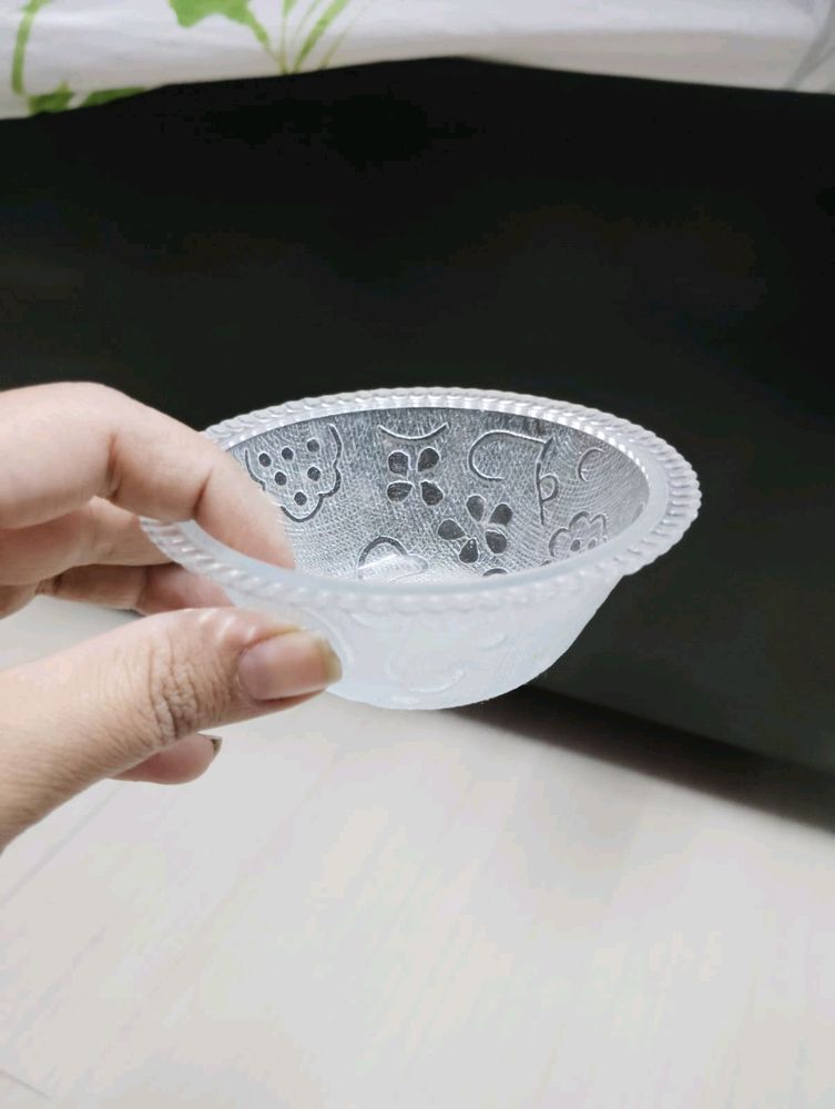 6 Piece Of Glass Bowls For Sweet Purpose