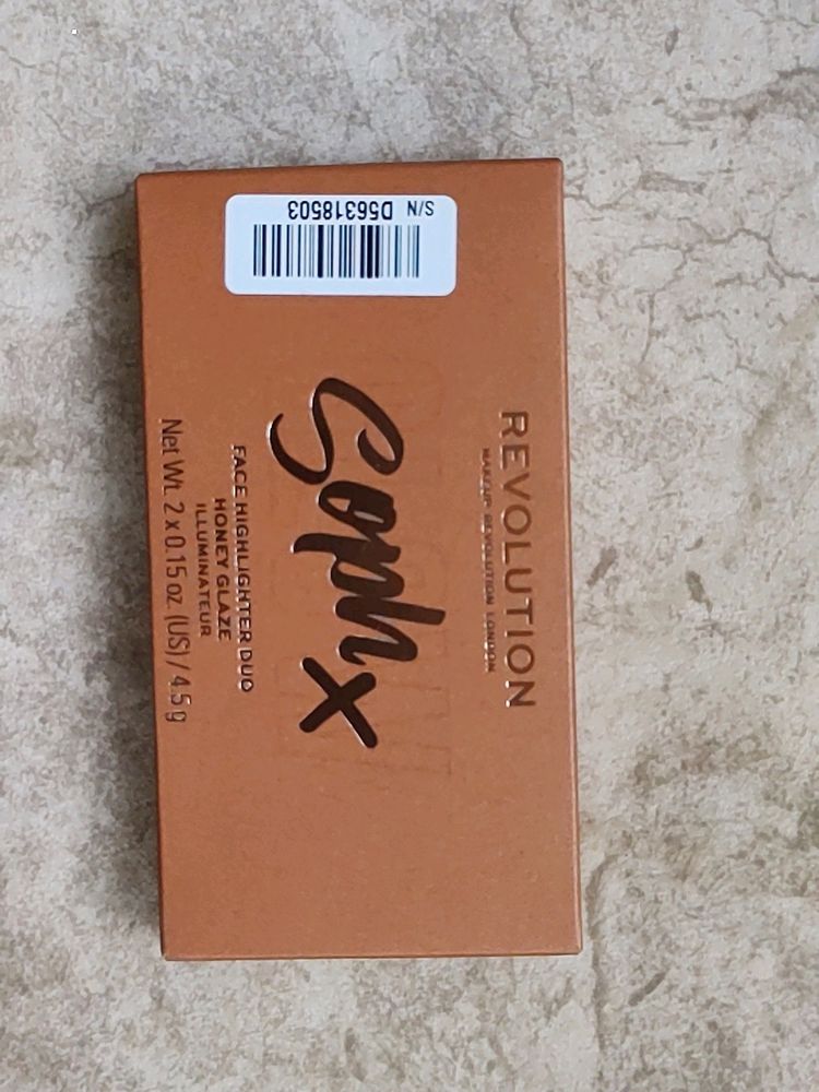 Makeup Revolution X Soph Face Palette Duo