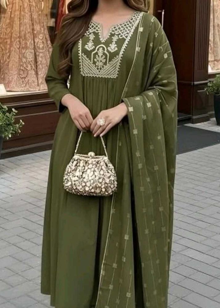 Elegant Olive Green Kurta Set