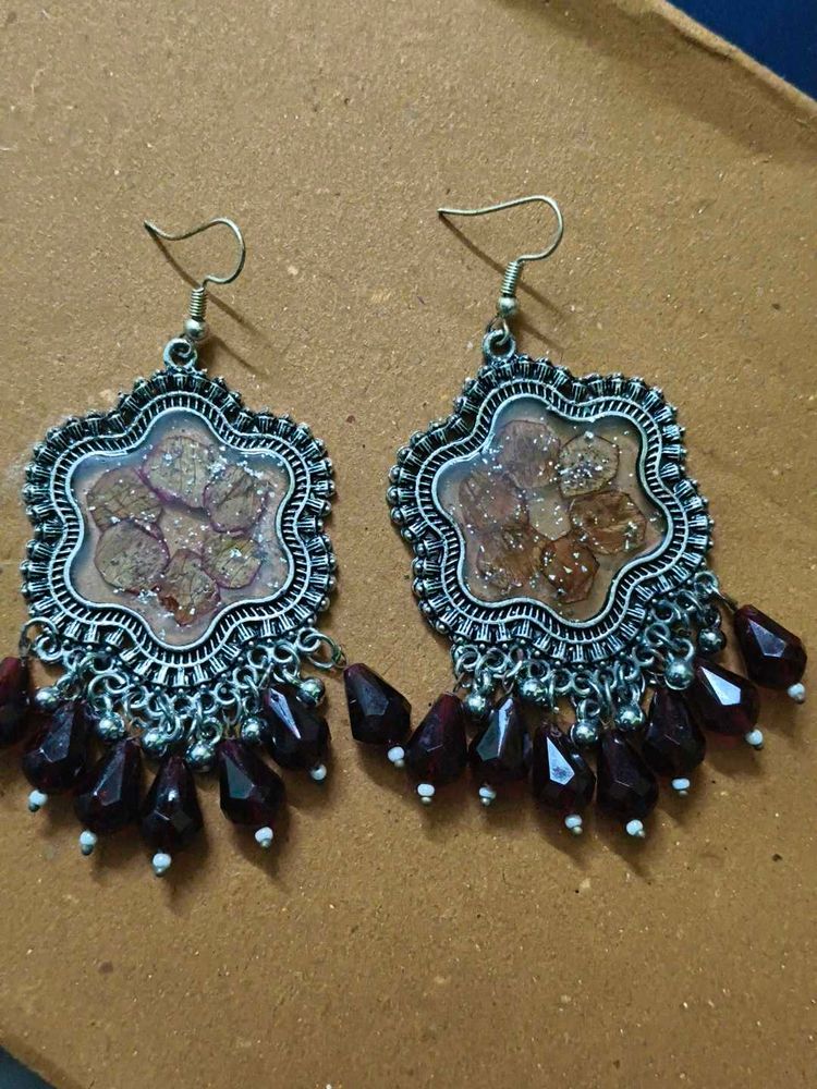 handmade resin earrings ( customisable)
