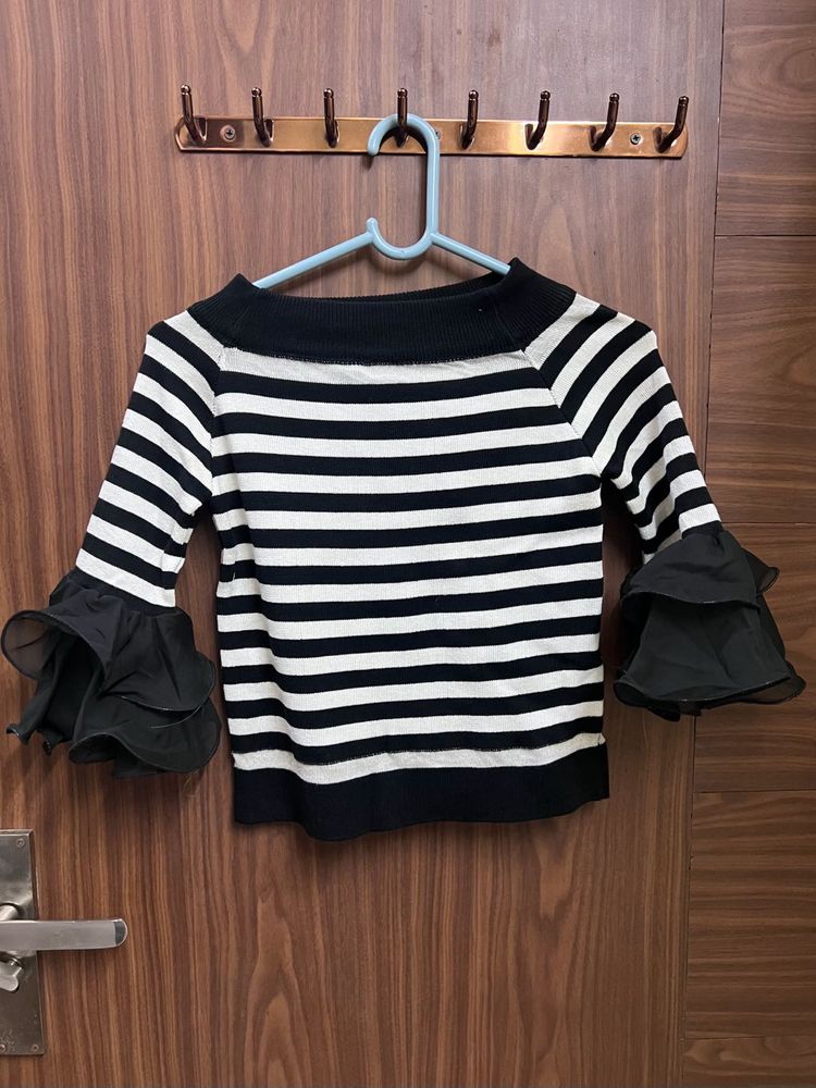Chic Striped Top with Ruffle Sleeves