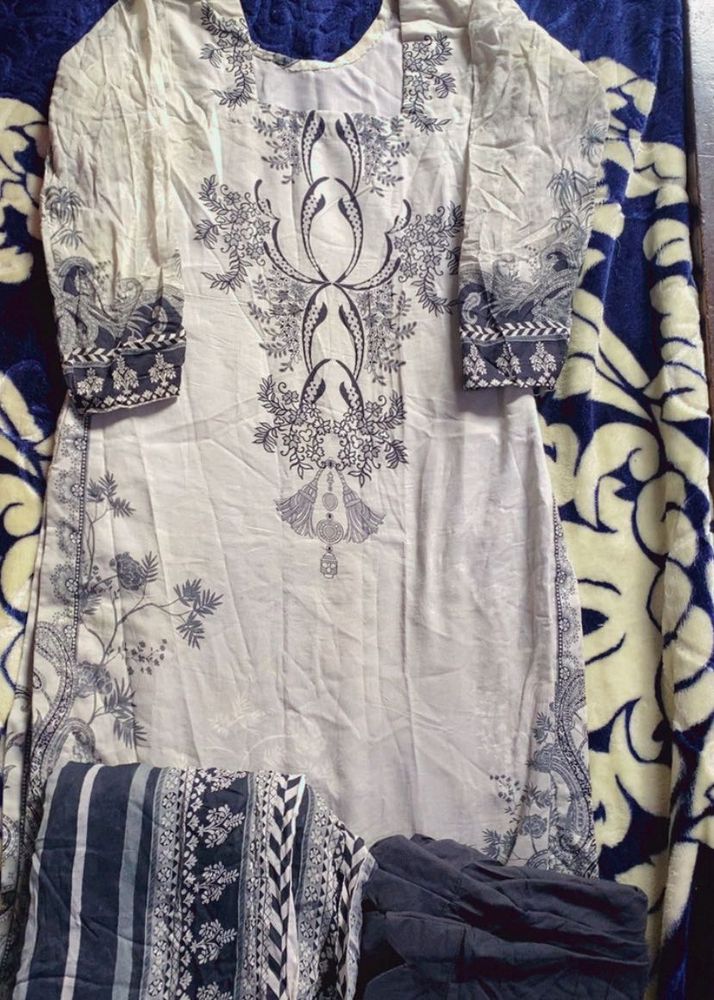 Elegant Printed Kurta Set