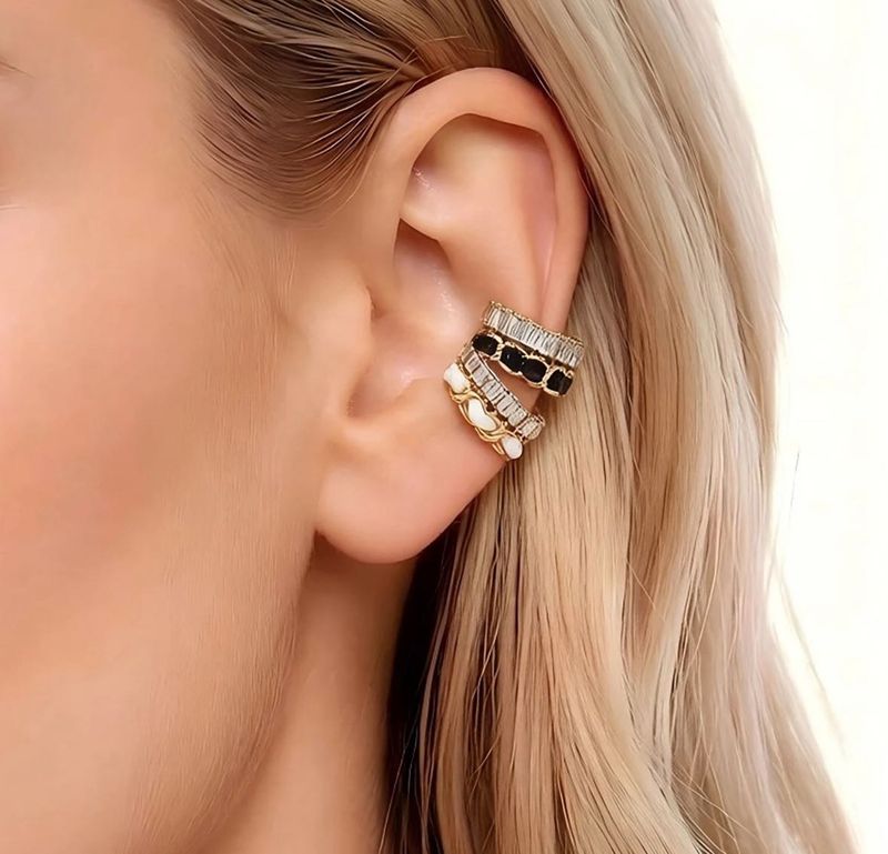 Chic Ear Cuff with Black &amp; White Stones