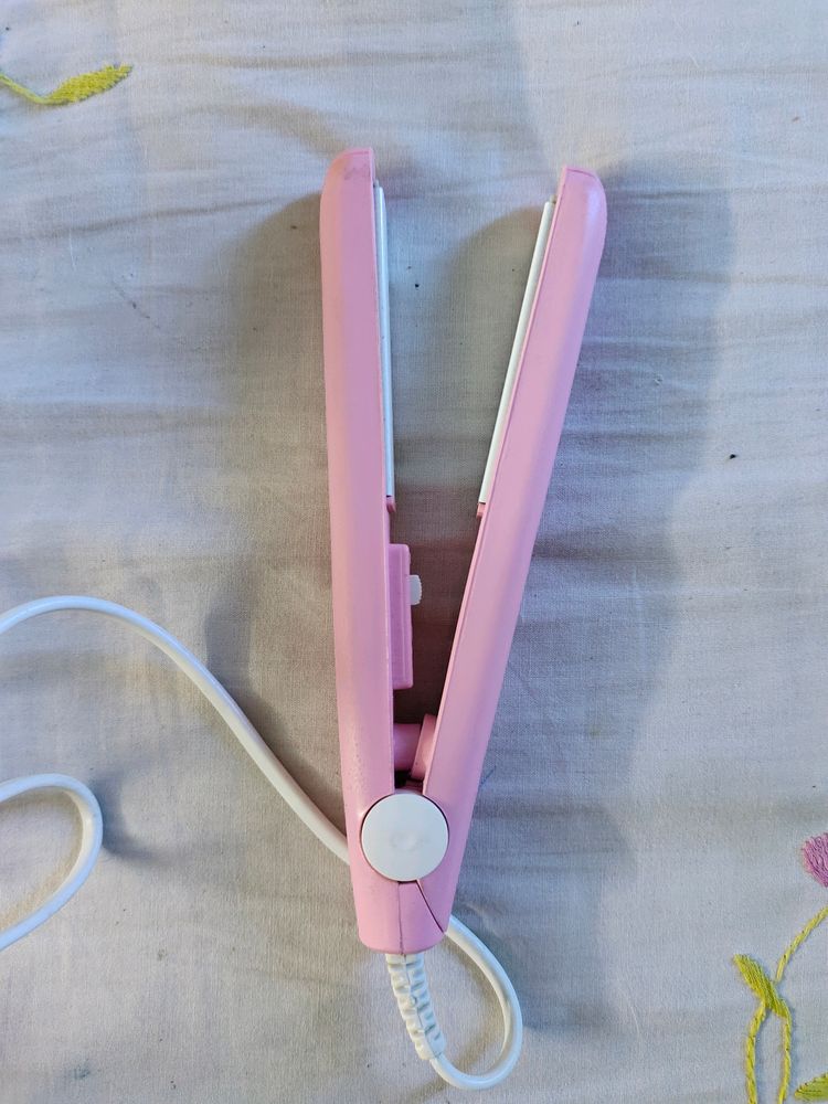 Mini Hair Straightener 🌸