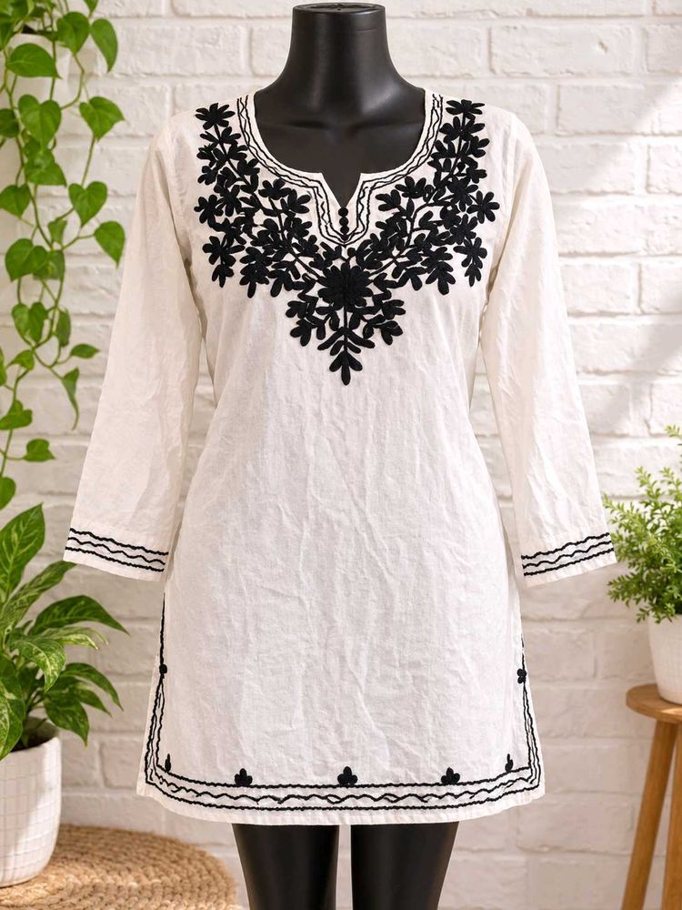 Embroidered White Kurta