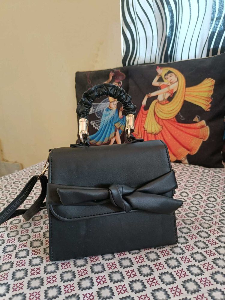 Chic Black Bow Clutch Bag