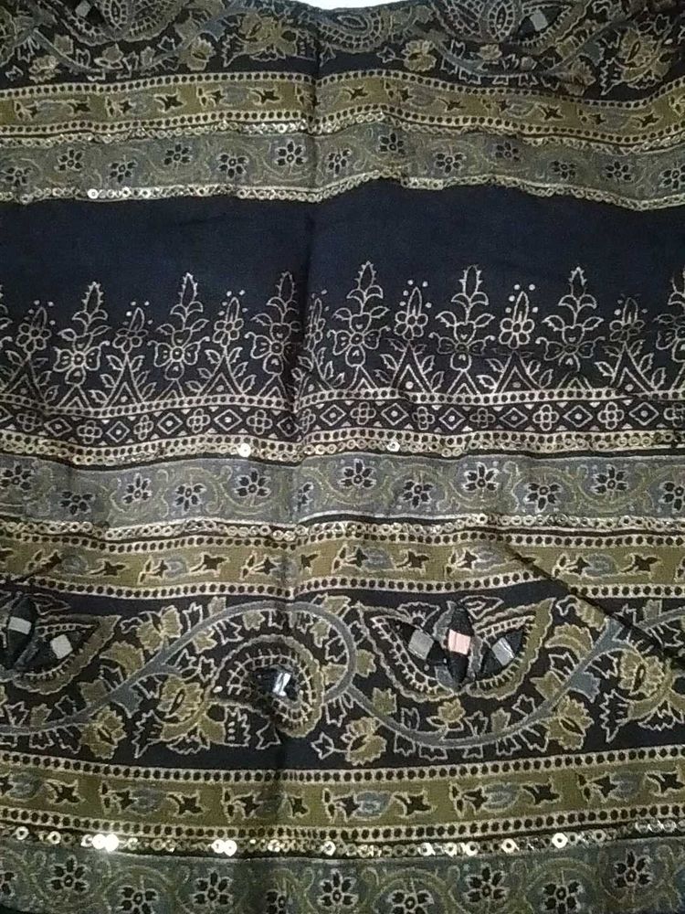 Elegant Black &amp; Gold Kurta