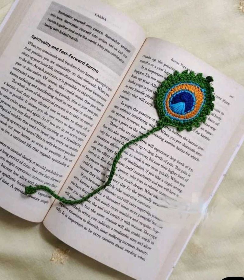 Crochet Peacock feather bookmark 🦚