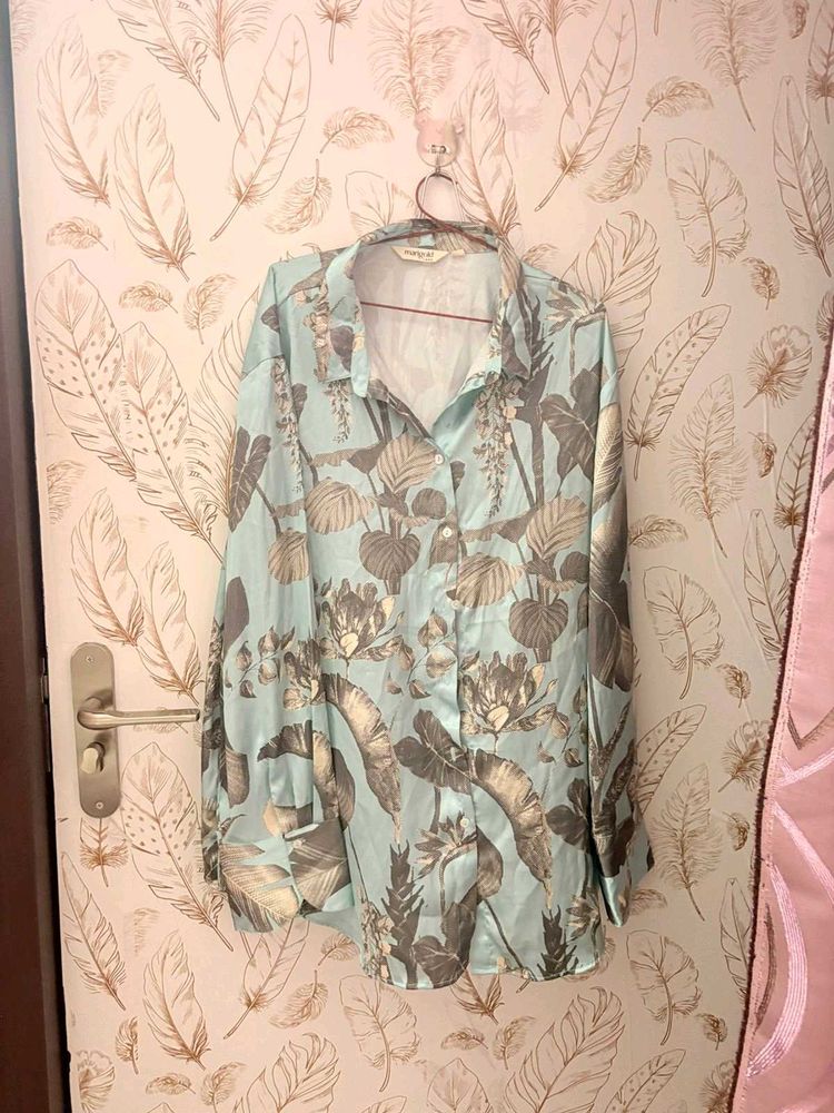 Marigold Lane's Tropical Print Button-Up Shirt