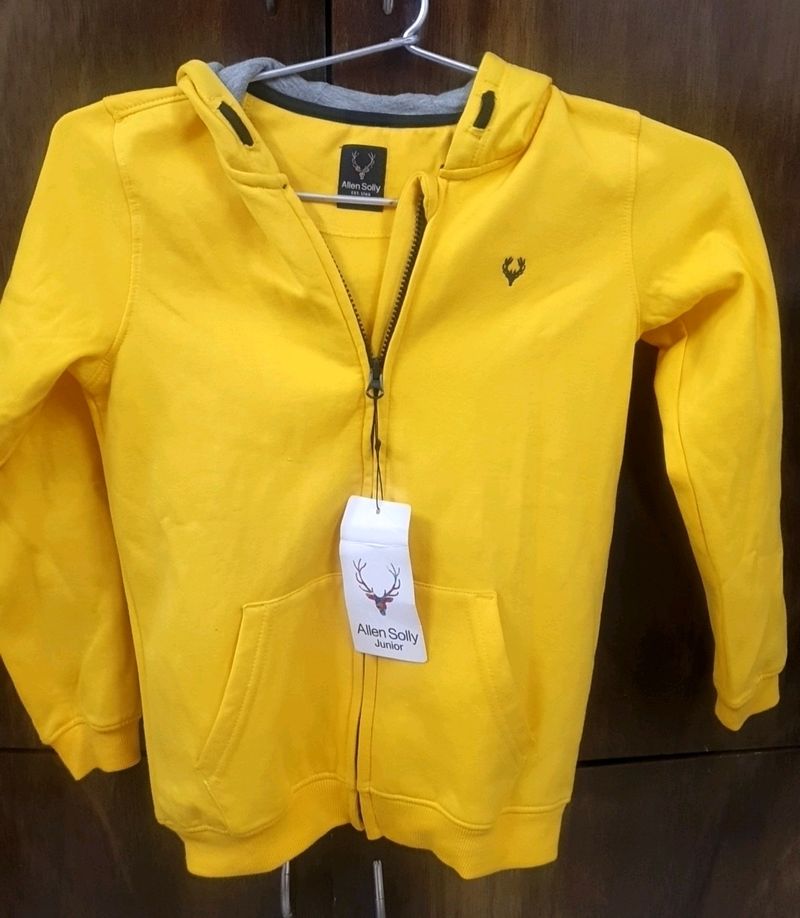 ALLEN SOLLY Brand 4 to 8 YEAR BOYS SWETSHIRT