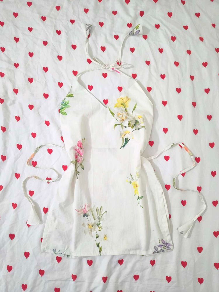 Floral Halter Neck fitted kurti🌷