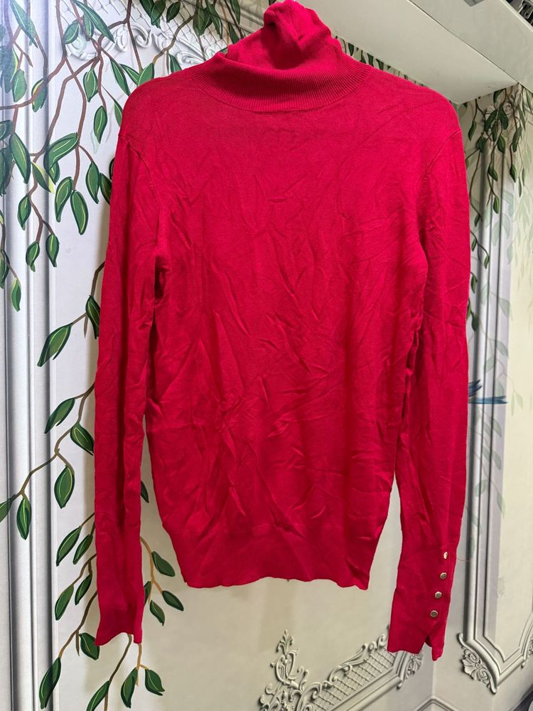 Chic Red Turtleneck Sweater