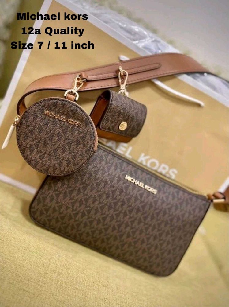 Micheal kors slingbags