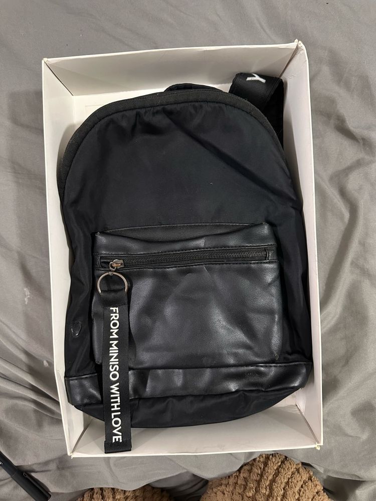 miniso medium backpack