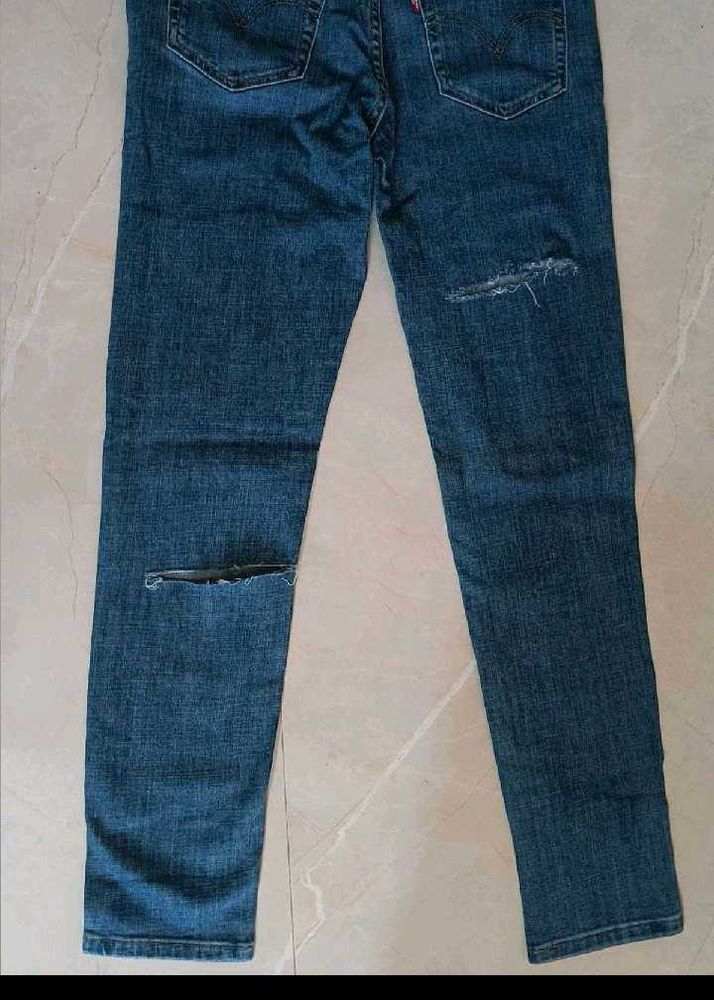 Levi's Blue Jeans i not sure it is orginal levis
