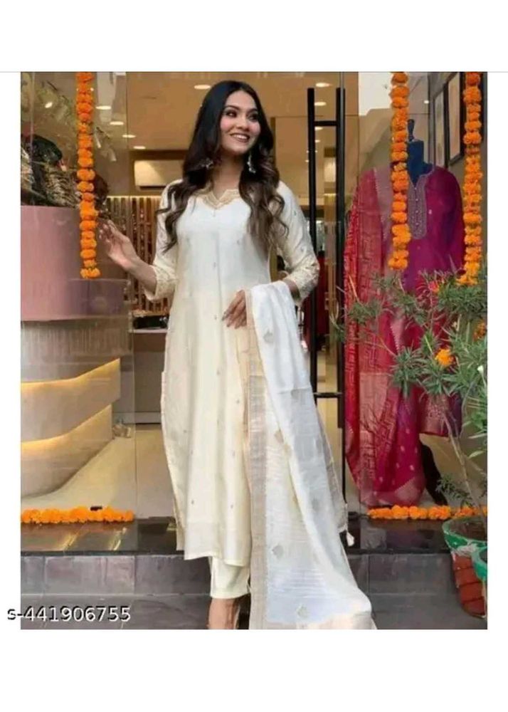 Elegant White Embroidered Kurta Set