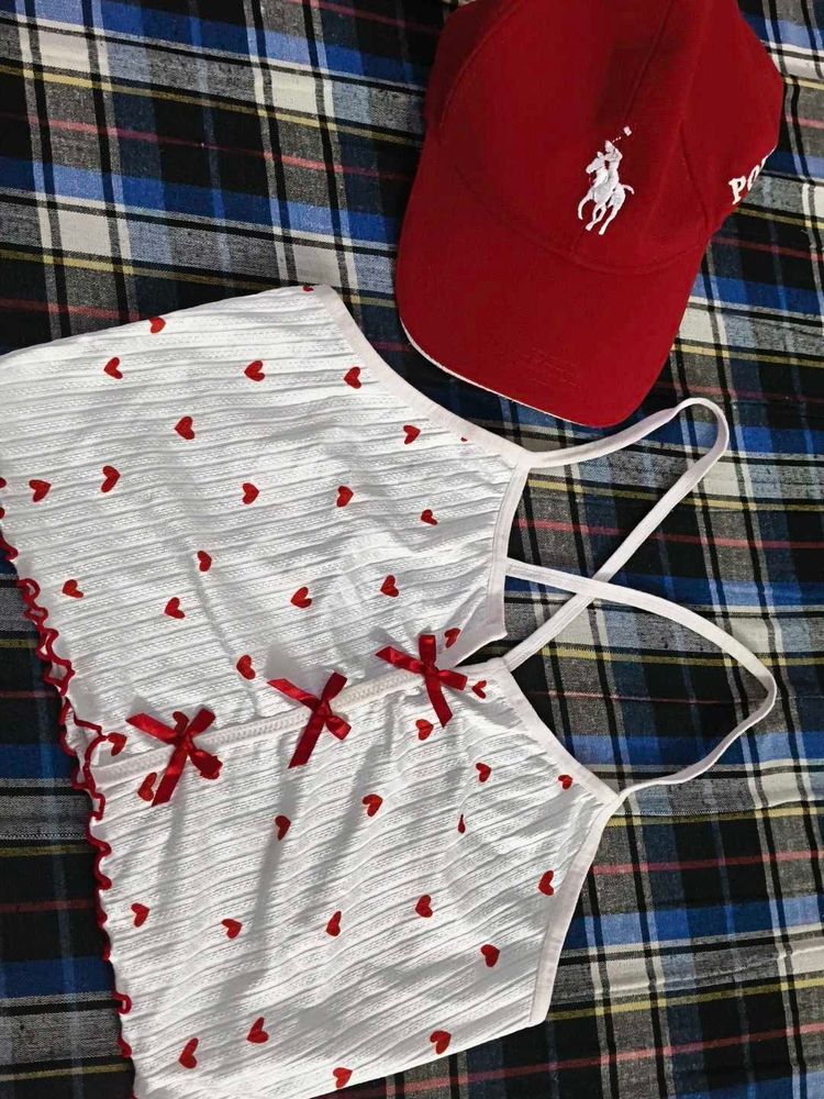 Cute White &amp; Red Heart Cami Top