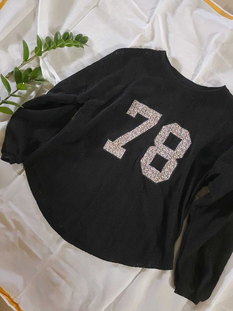 Black Sweatshirt