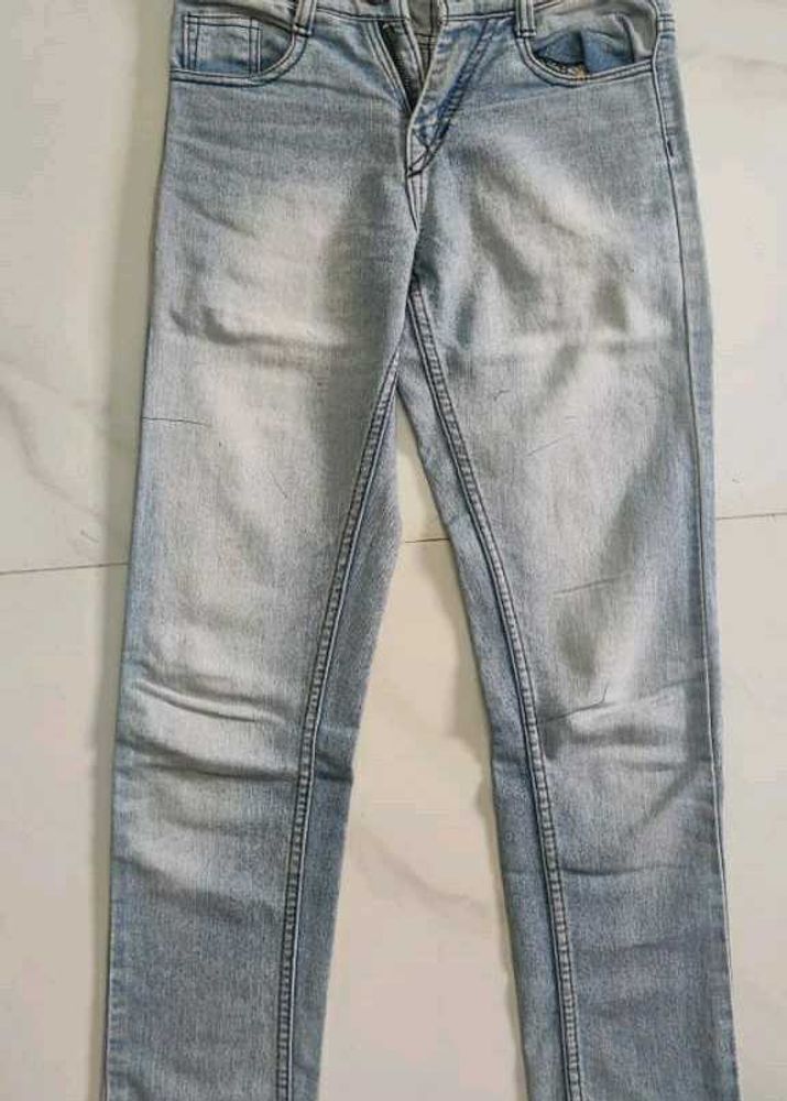 Stylish Light Wash Denim Jeans