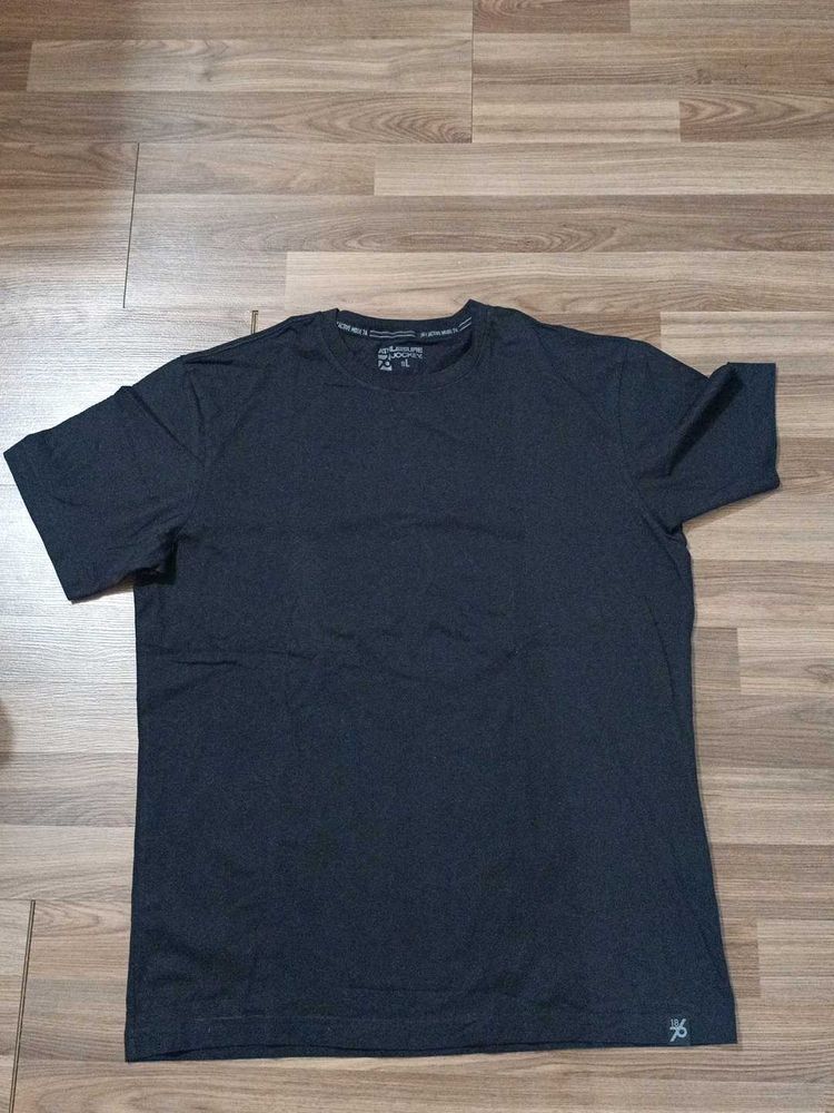 Men's Basic Black T-Shirt