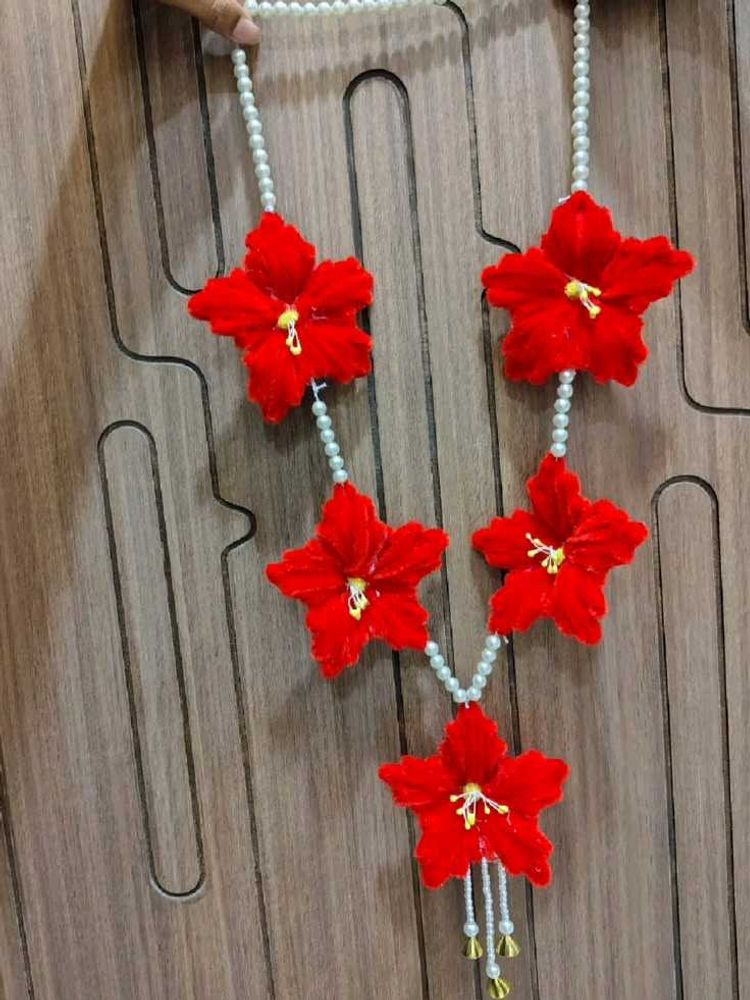 Handmade Red Flower &amp; Pearl Garland
