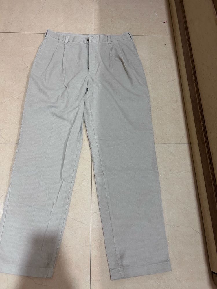 Men's beige Pleated Trousers