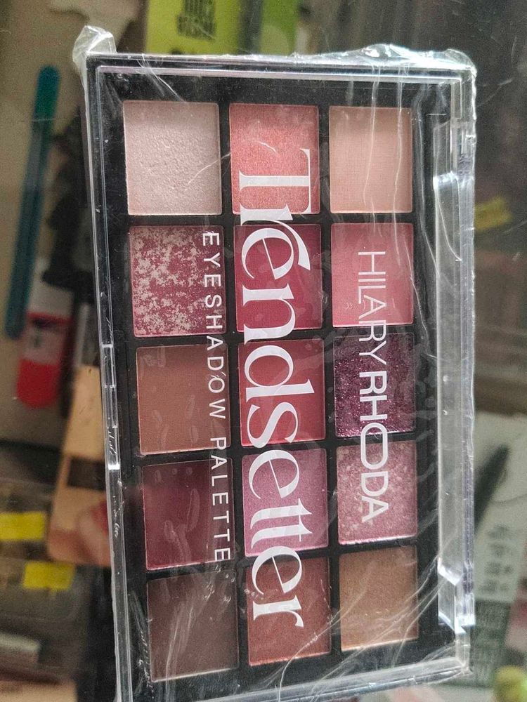 HILARY RHODA Trendsetter Eyeshadow Palette