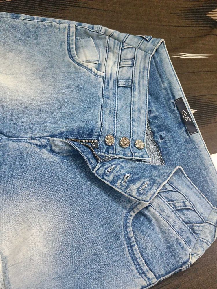 Stylish Light Wash Denim Jeans