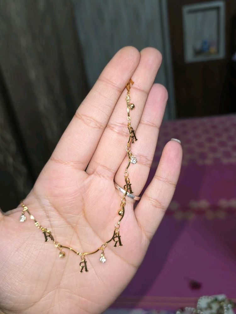 vintage "R" letter necklace gold