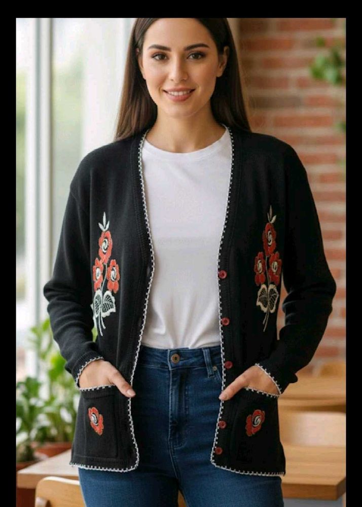 Chic Black Cardigan 😍