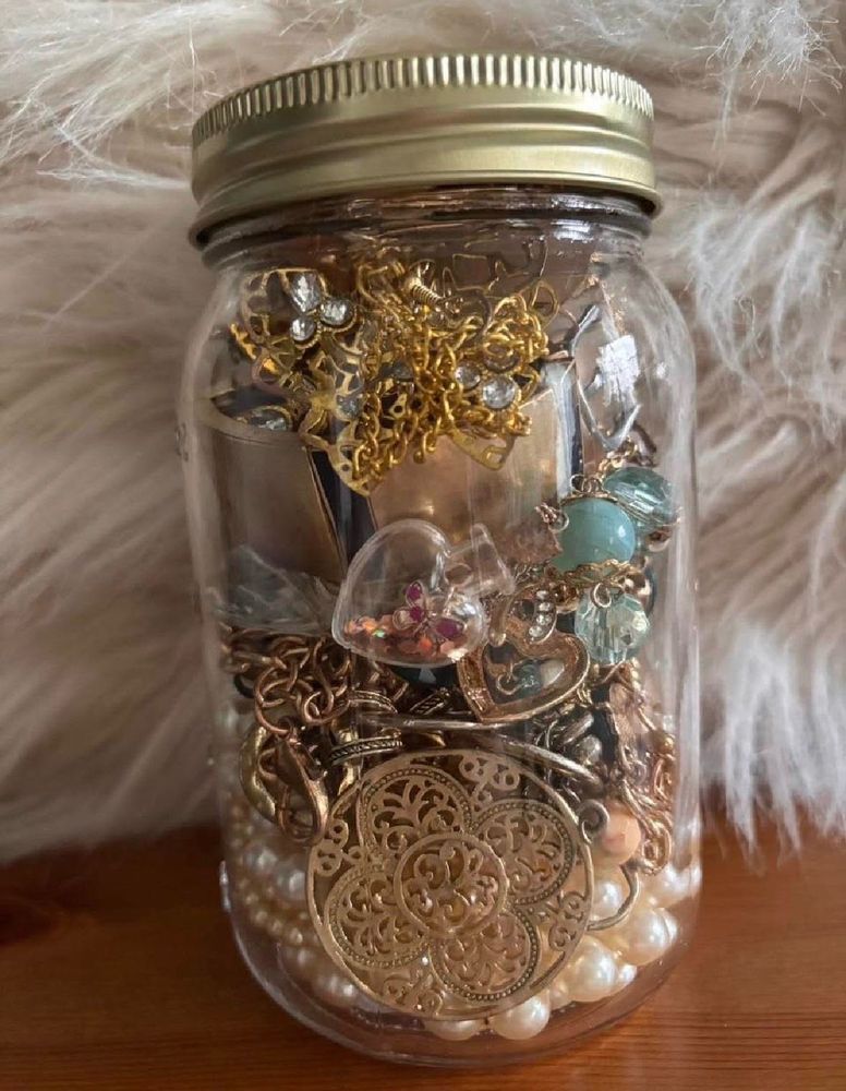 gold jewellery mystery jar