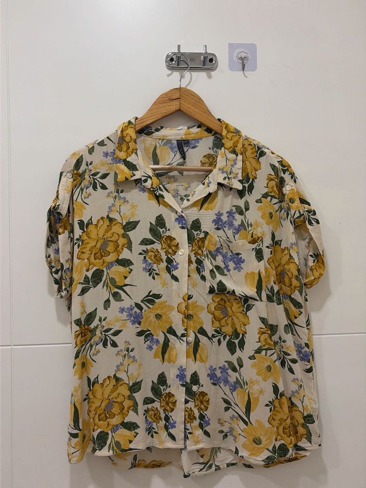 Floral Print Short Sleeve Button-Up Shirt