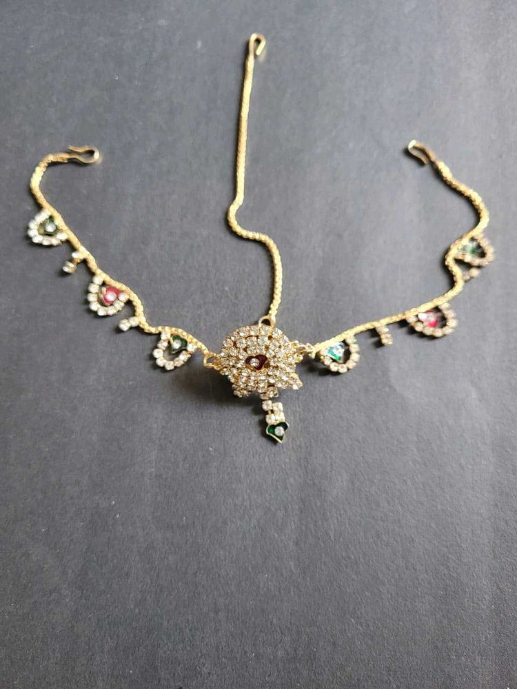 Elegant Kundan Maang Tikka bor rakhdi