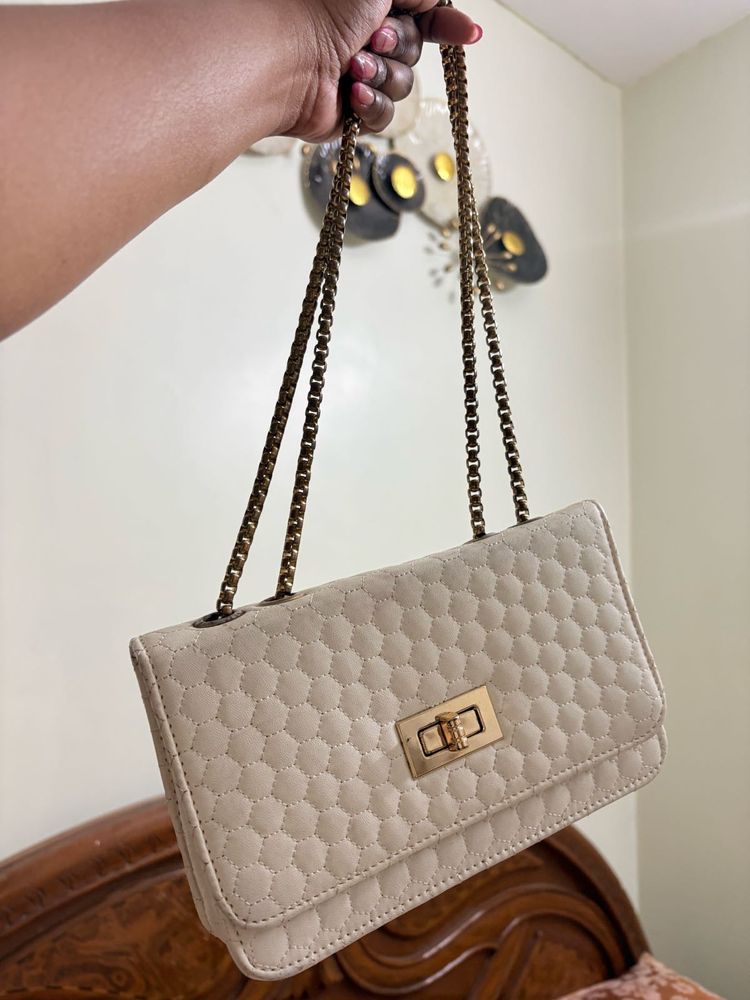 Quilted Chain Shoulder Bag