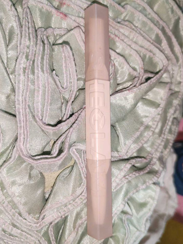 Fenty Beauty Pro Filt'r Hydrating Matte Liquid Fou