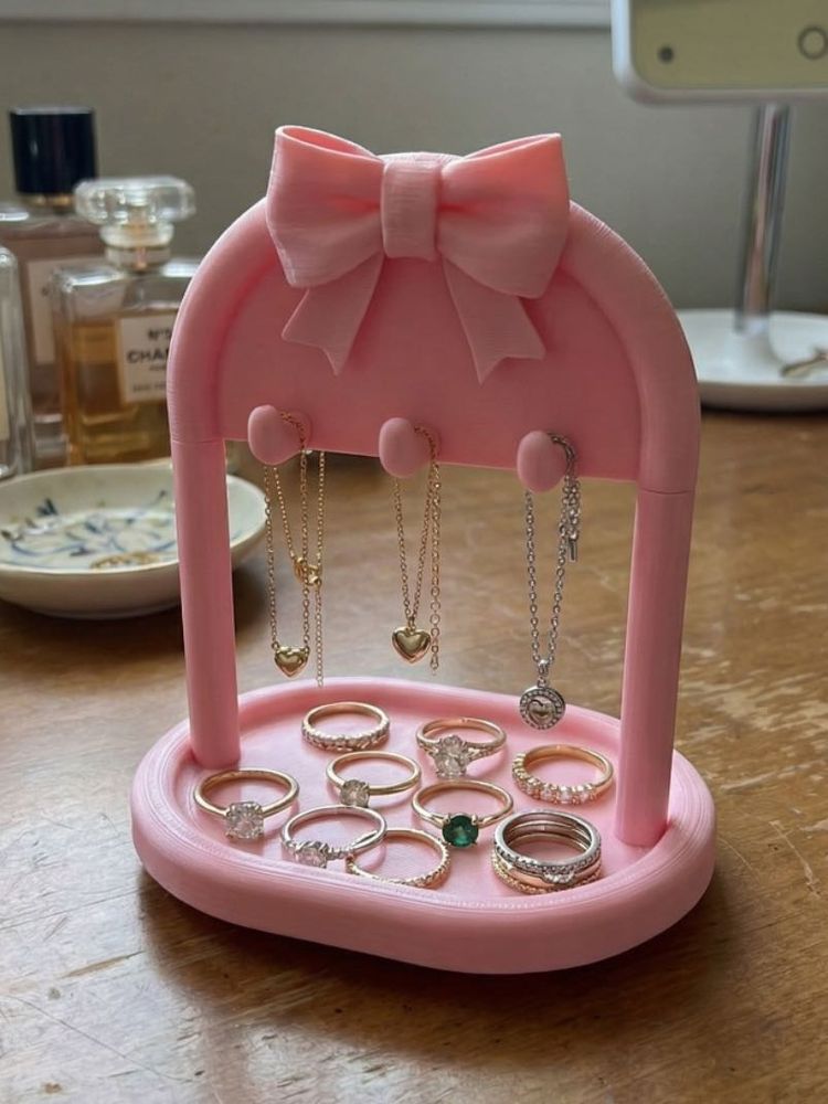 Cute Pink Jewelry Organizer