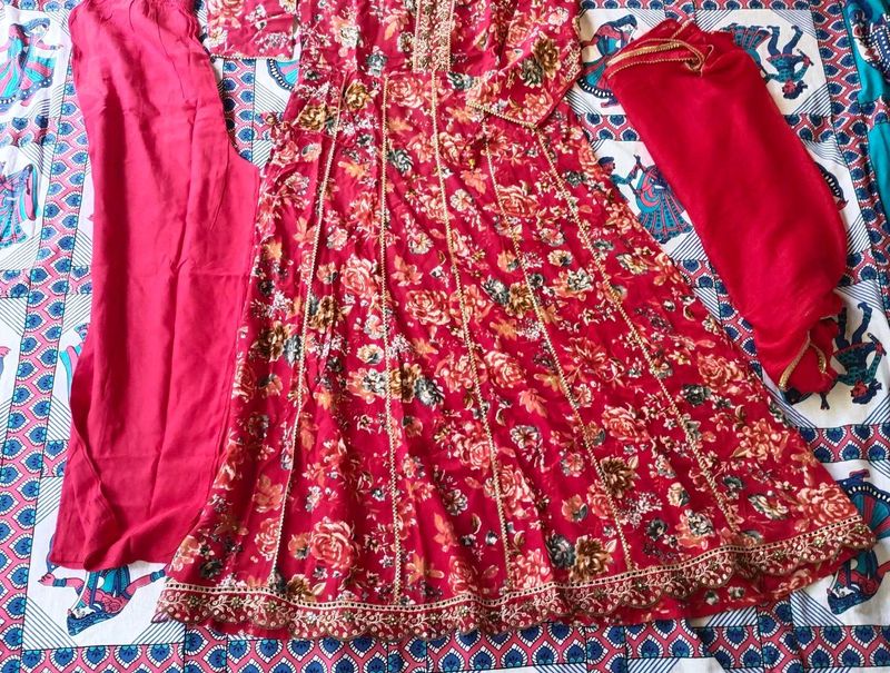 Beautiful Red Floral Kurta Set