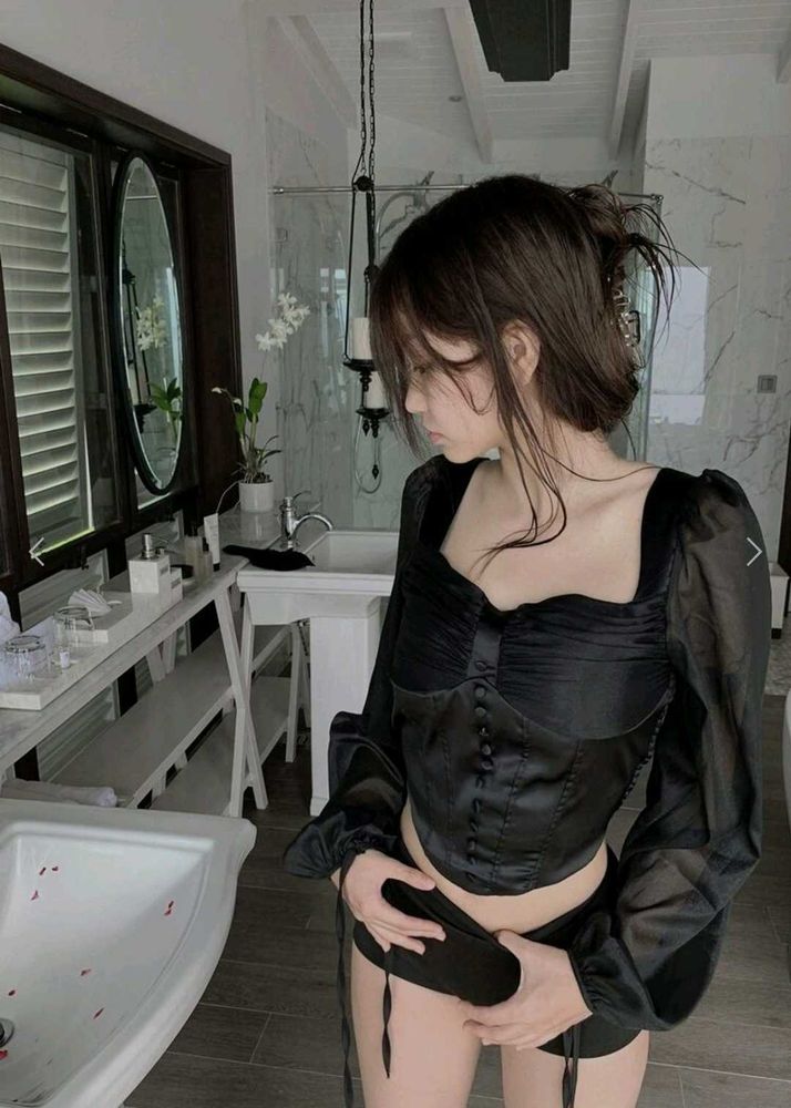 Chic New Stylish Black Corset Top