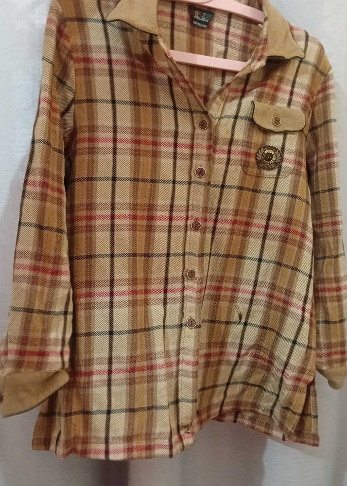 Chic Plaid Button-Up Shirt